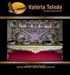 Mesas da Coleção Valéria Toledo e outros móveis dourados